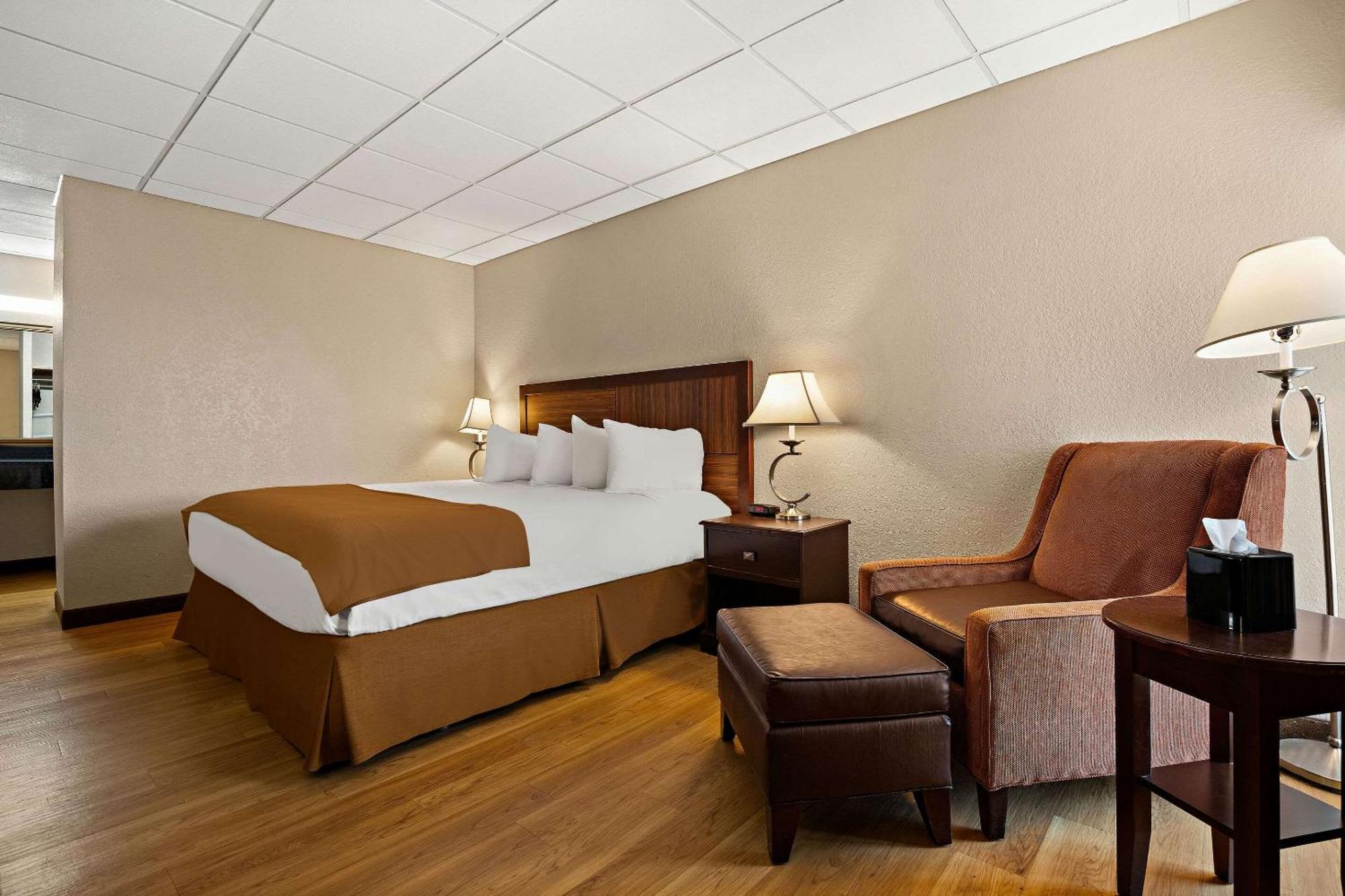 Rodeway Inn McPherson Esterno foto