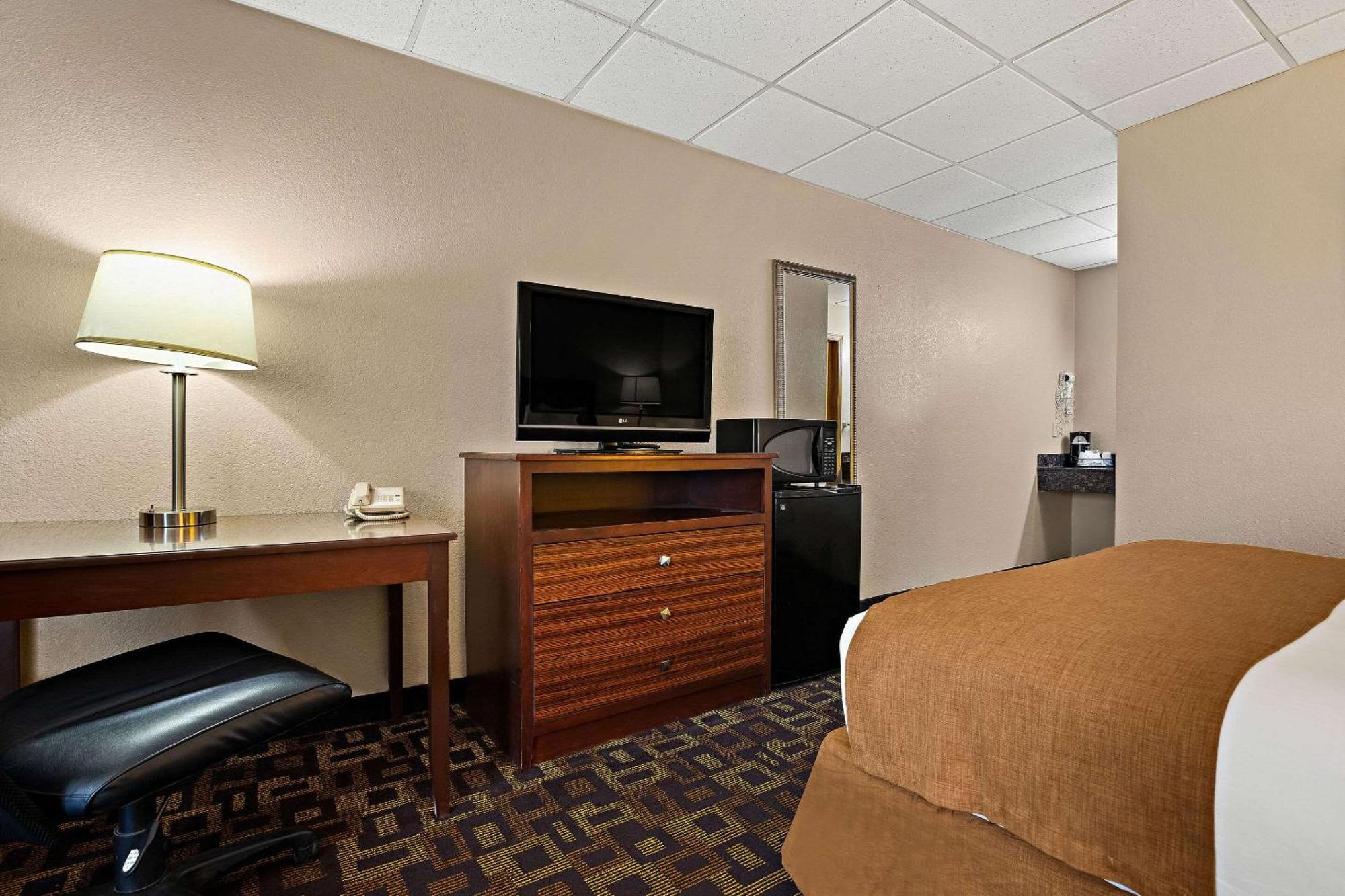 Rodeway Inn McPherson Esterno foto